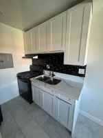 featured image of 1334 North Las Palmas Avenue