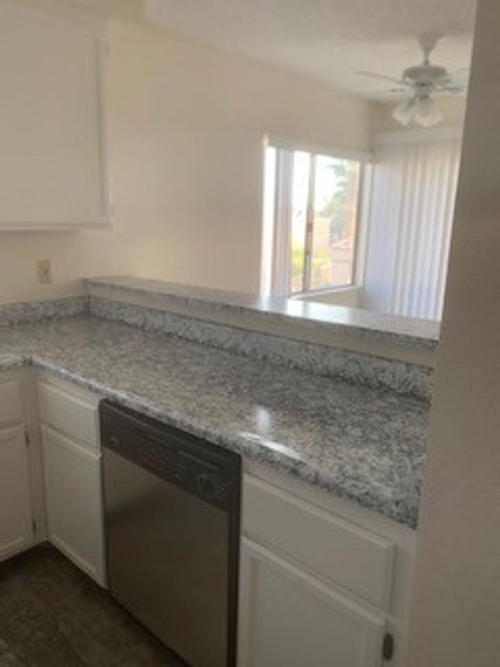 2193 Aspen Mirror Way #204 - Photo 7 of 28