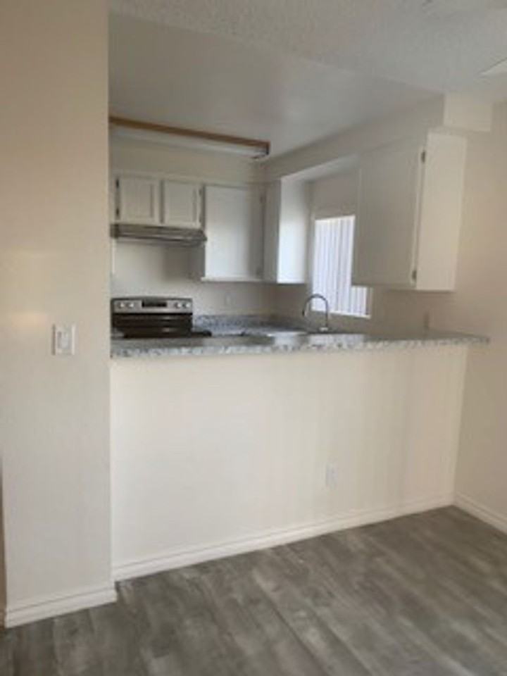 2193 Aspen Mirror Way #204 - Photo 5 of 28