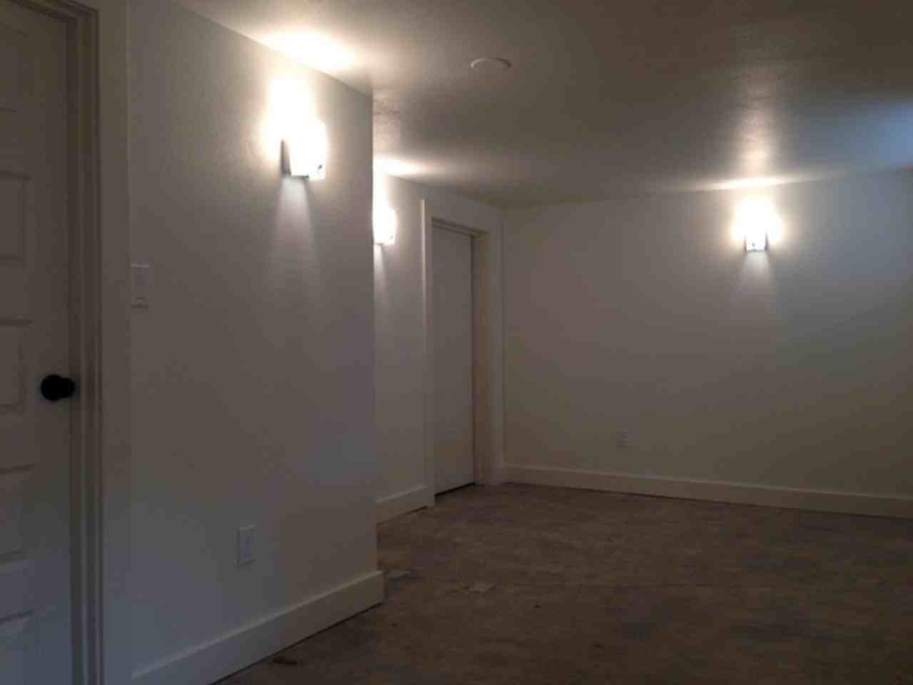 5712 Se Holgate Blvd - Photo 4 of 10