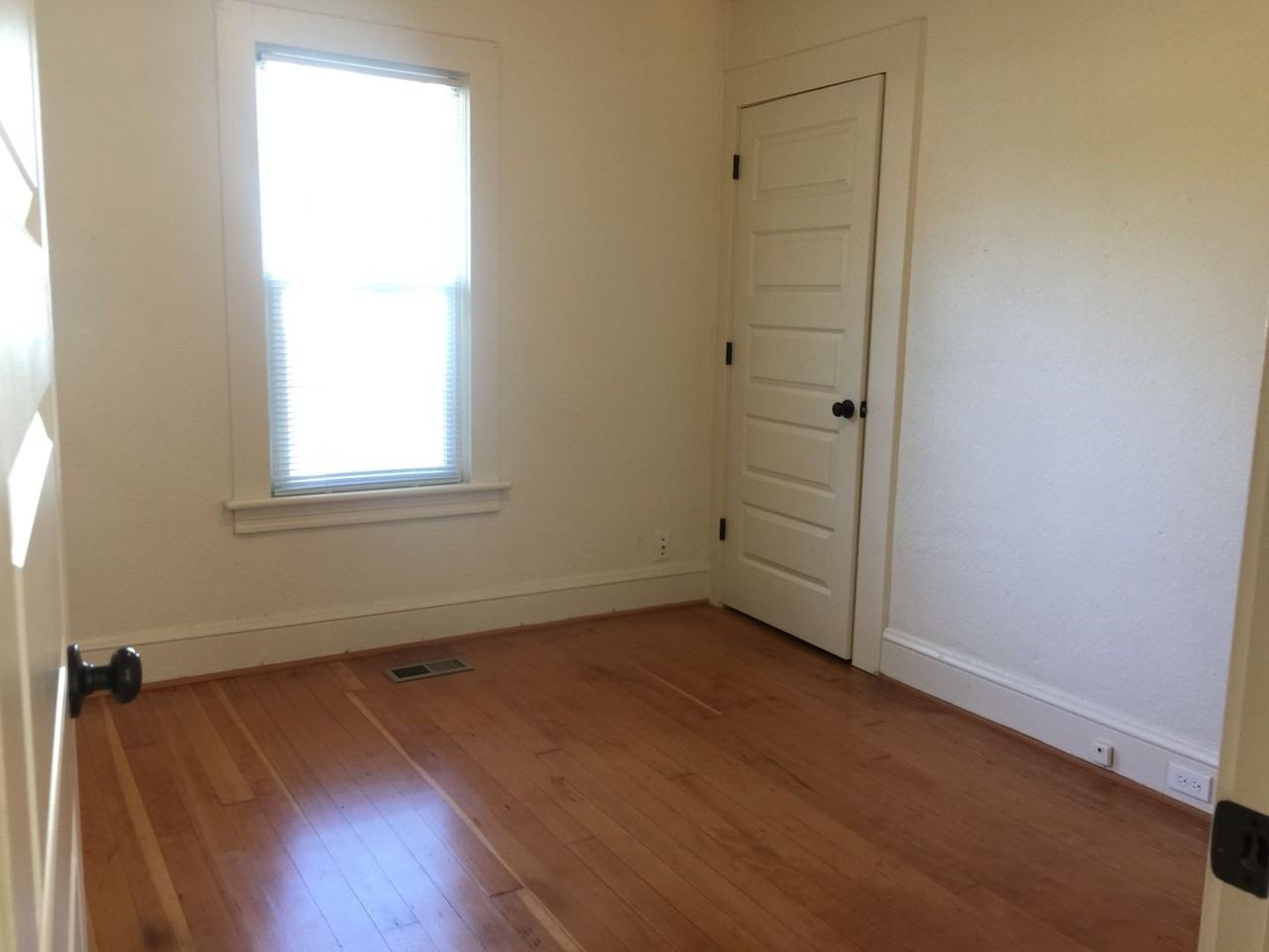 5712 Se Holgate Blvd - Photo 7 of 10