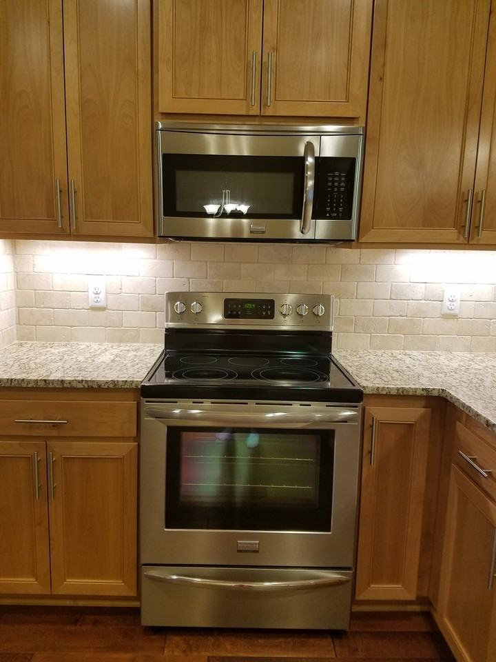 7105 Monroe Ln Ne - Photo 6 of 39