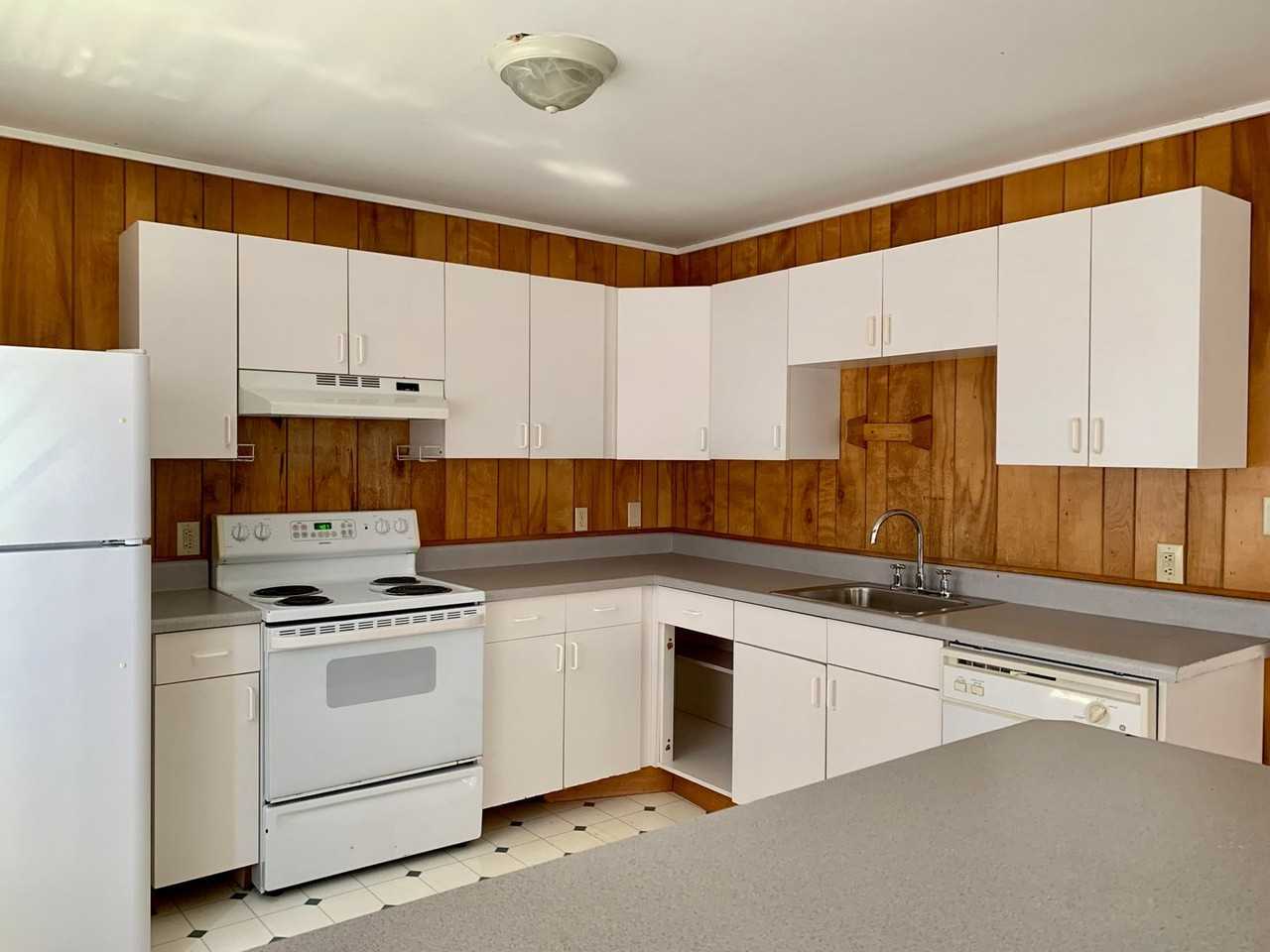 608 Willard Pl - Photo 4 of 17