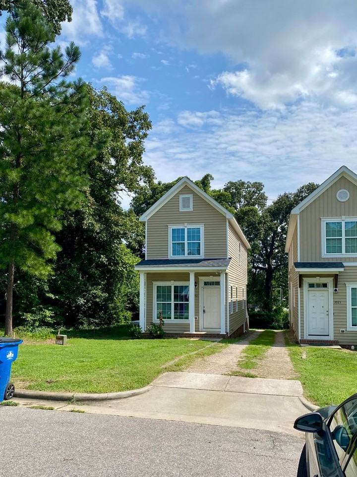 3921 Lexington Drive - Photo 2 of 13