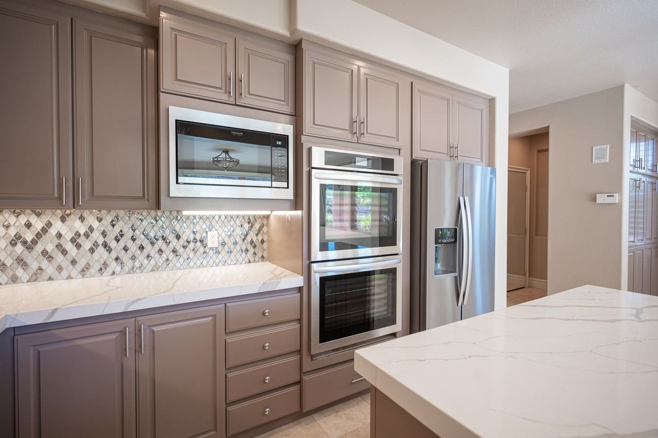 11717 Glowing Sunset Ln - Photo 4 of 50