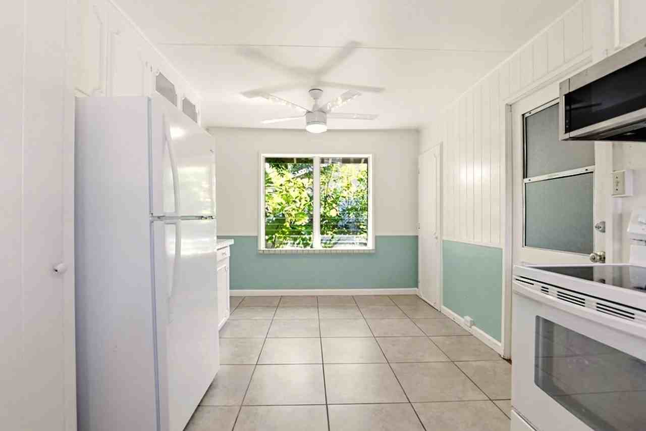 1032 Kainui Dr - Photo 5 of 16