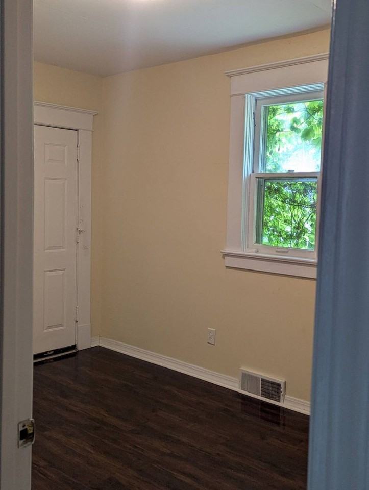 1115 Jackson Street - Photo 4 of 9