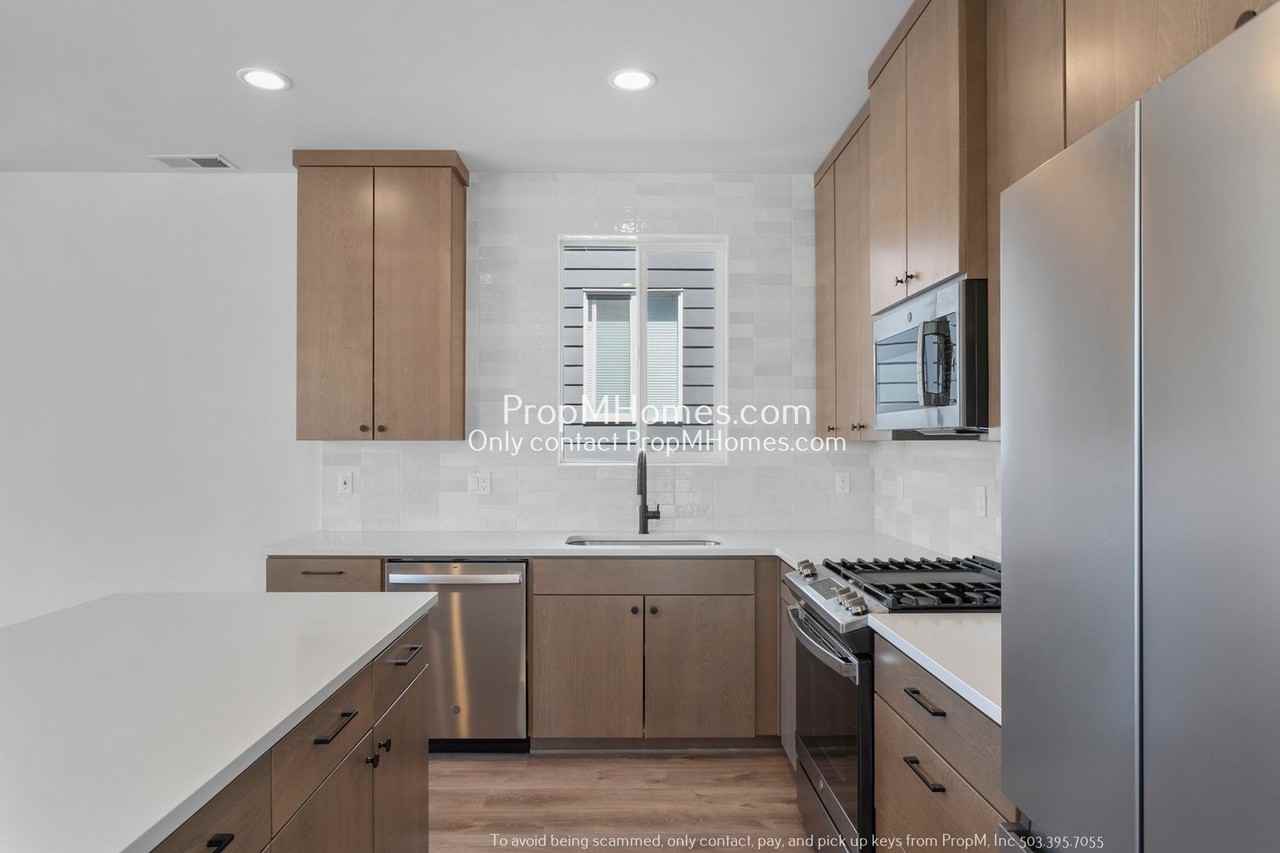 5506 Ne 55th Ave - Photo 5 of 25