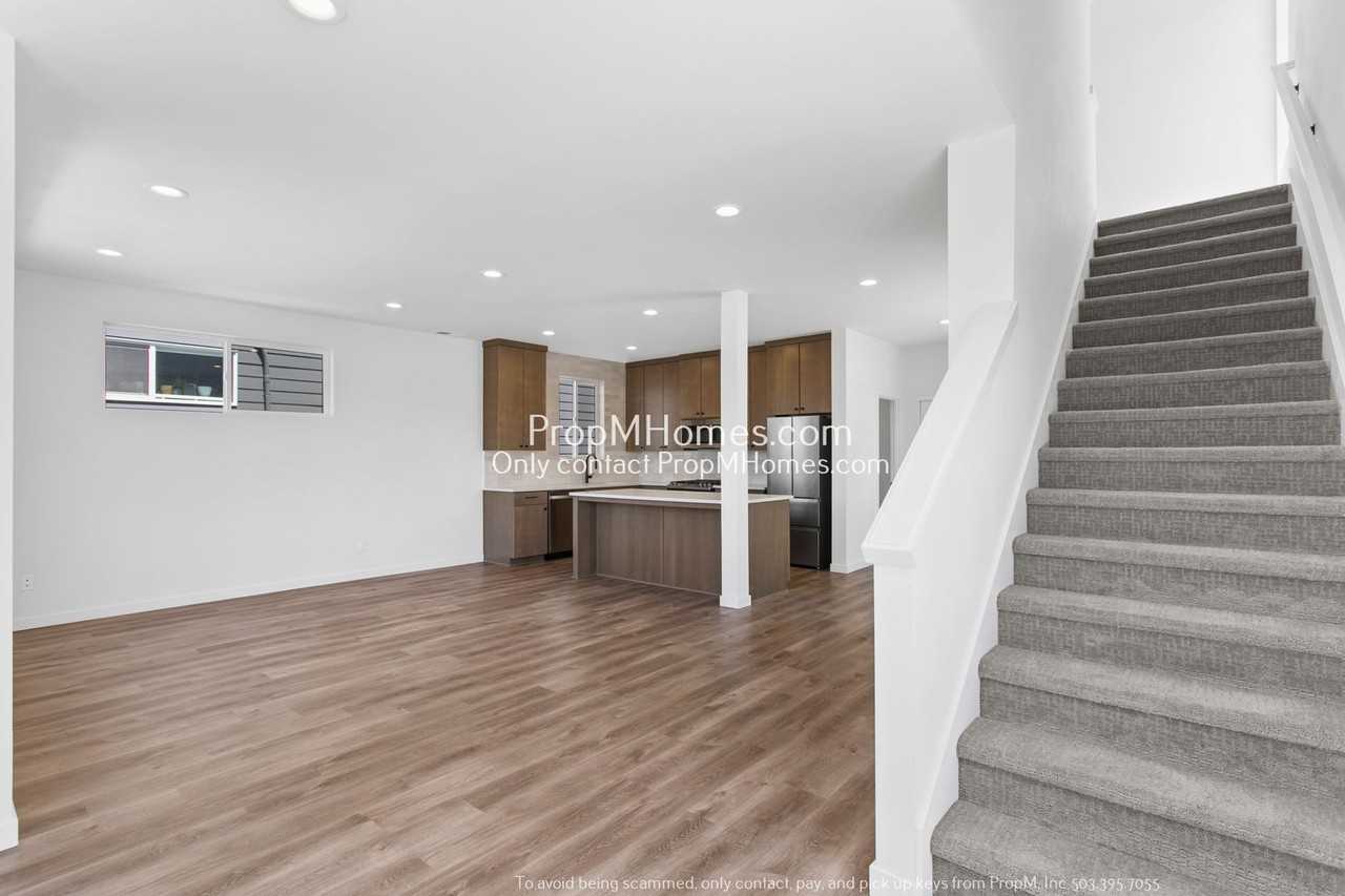 5506 Ne 55th Ave - Photo 7 of 25