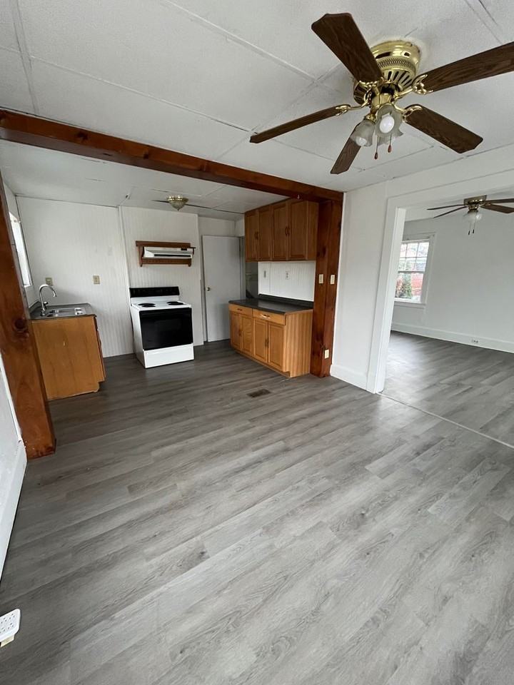 301 Carnegie Court - Photo 3 of 14