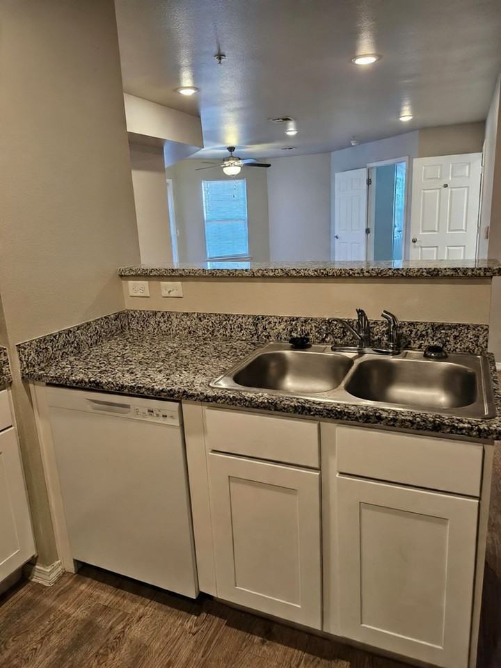 FARMHOUSE ROW - Photo 2 of 9