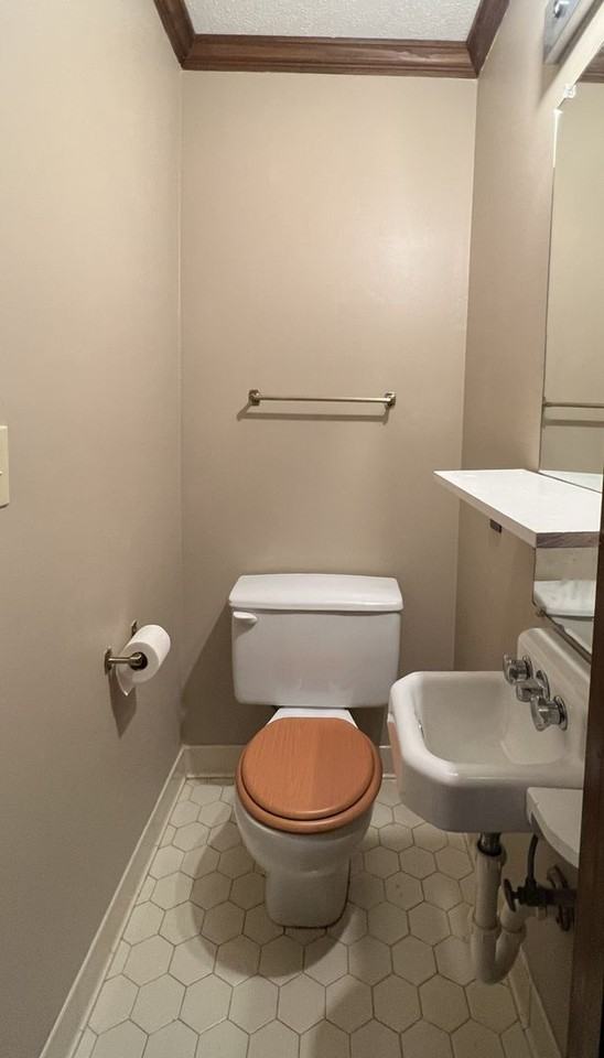 1208 Upper Kingston Road - Photo 3 of 23