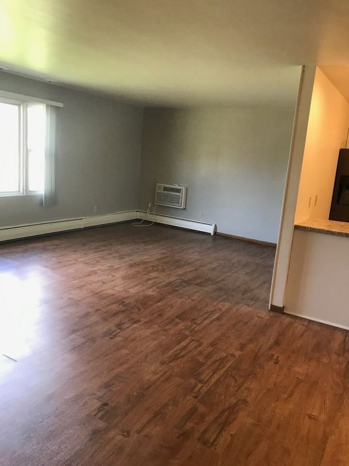 1024 Hunt Avenue - Photo 7 of 15