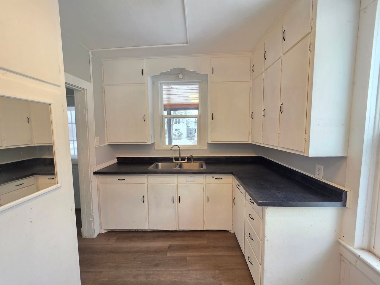 127 3rd St - Photo 2 of 23