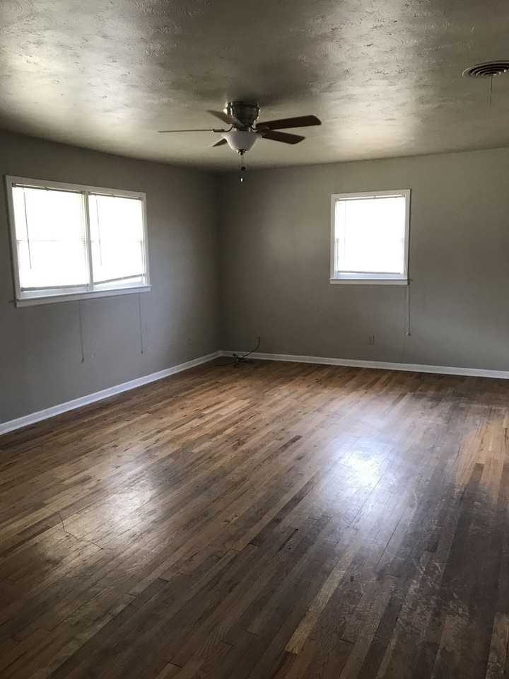 3820 30th Street - Photo 4 of 11