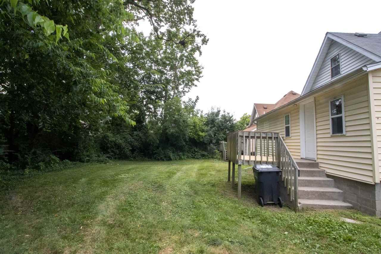 1008 Rogers Street - Photo 2 of 20