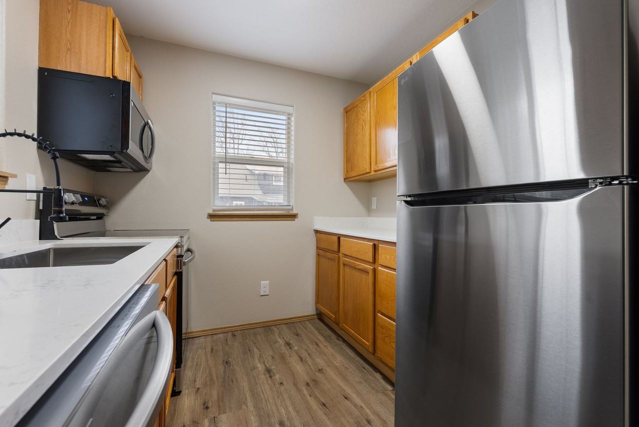 2338 Se 89th Ave #A - Photo 7 of 23