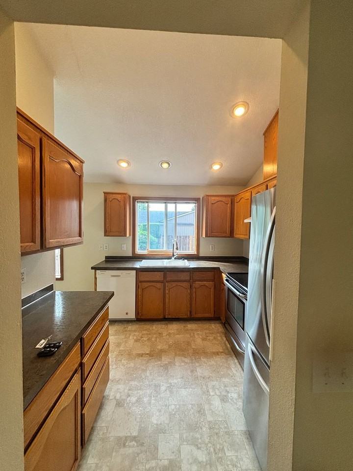 6984 Se Langwood St - Photo 7 of 20