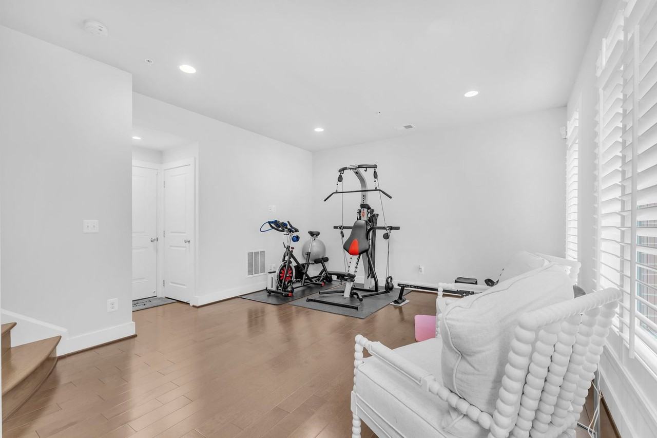 5106 Fillmore Ave - Photo 5 of 39