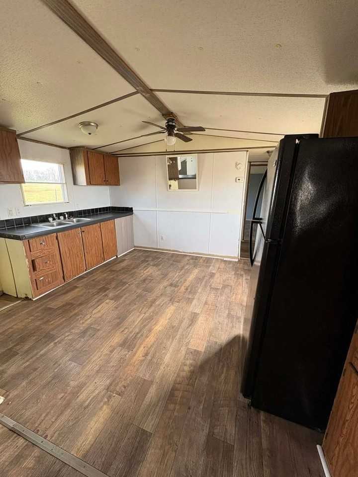 209 Galilee Lane - Photo 3 of 5