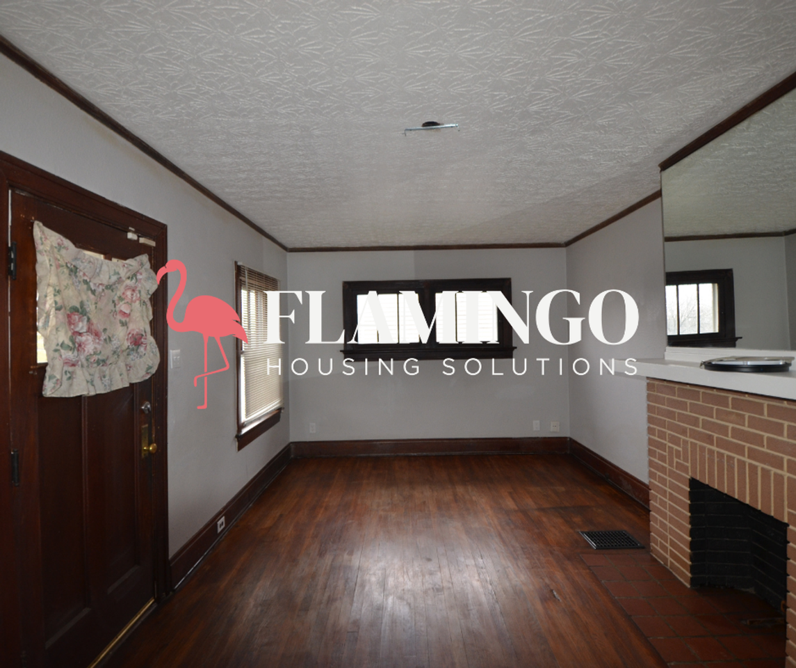 622 W Fairview Ave - Photo 3 of 15