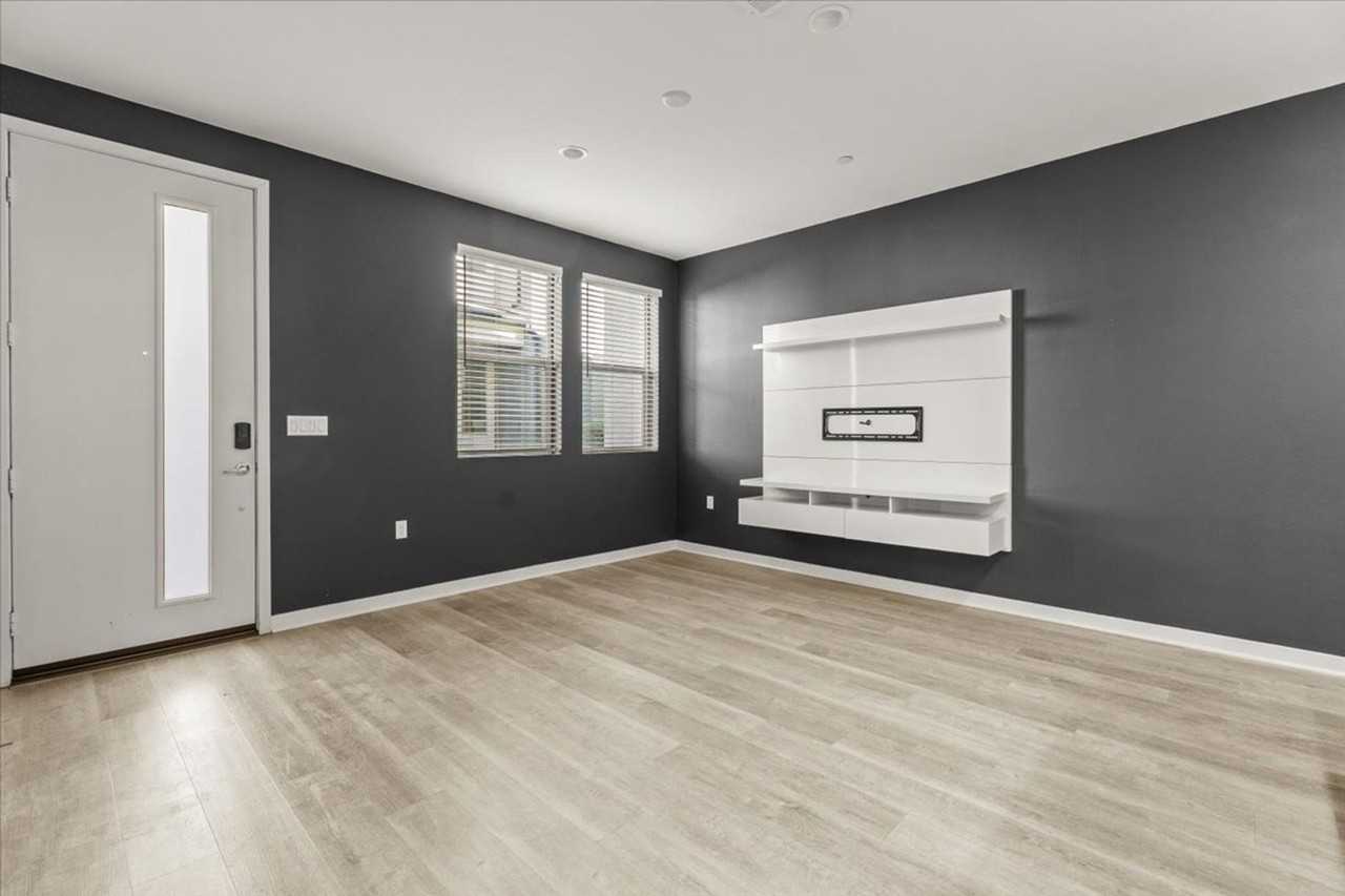 19509 Herringbone Drive - Photo 4 of 20