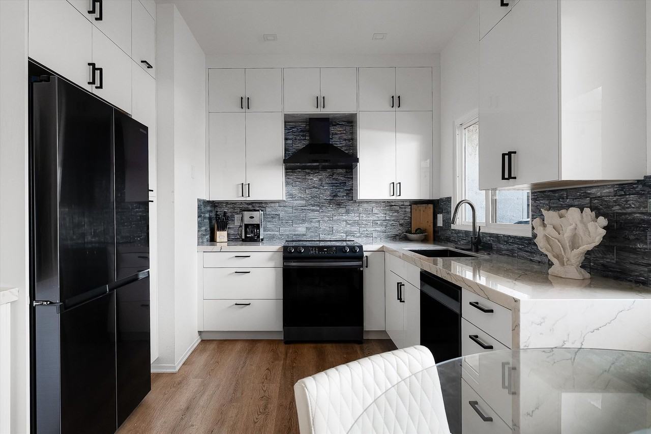 236 Reef Court - Photo 4 of 27