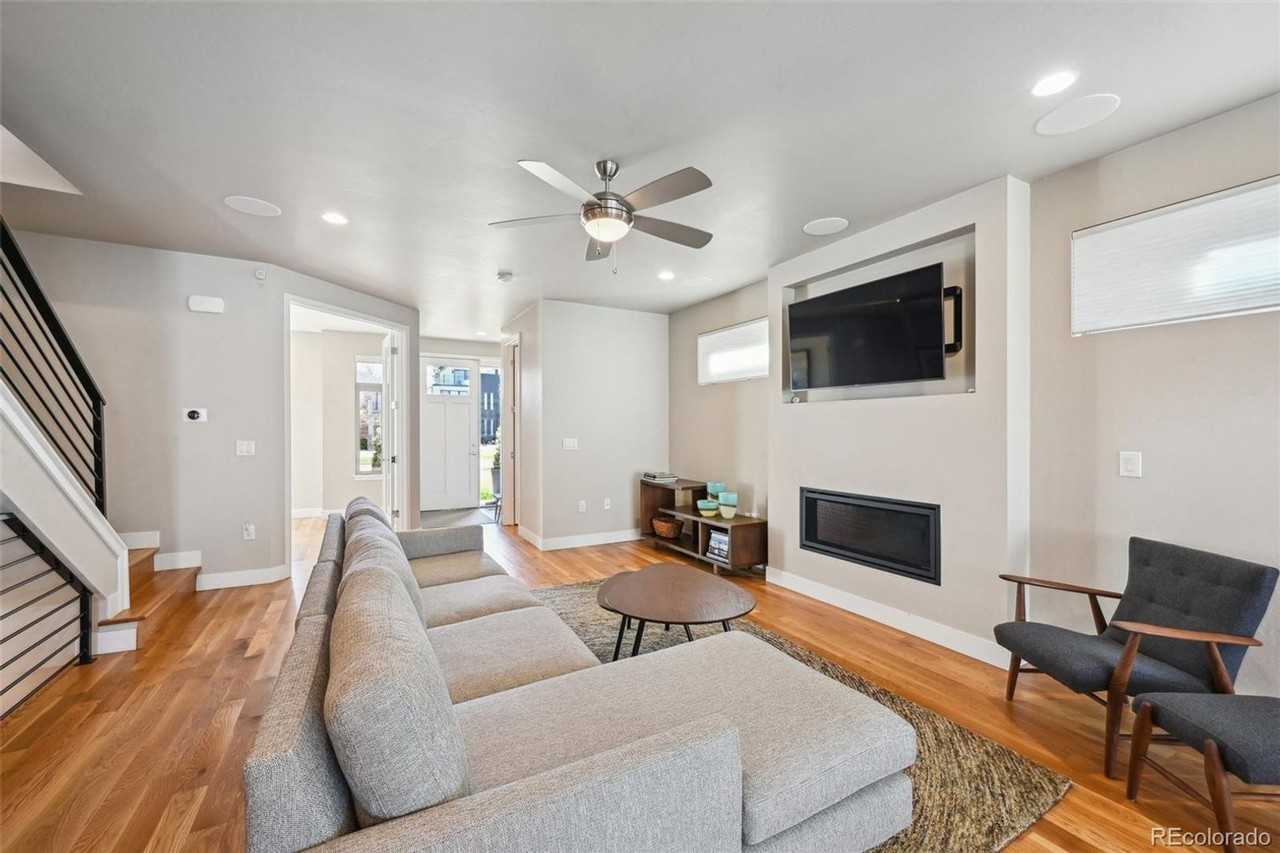 2067 S Clayton St - Photo 7 of 50