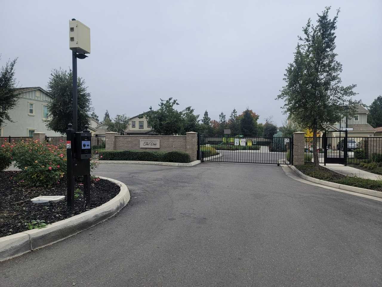 1217 Sirah Ct - Photo 3 of 28