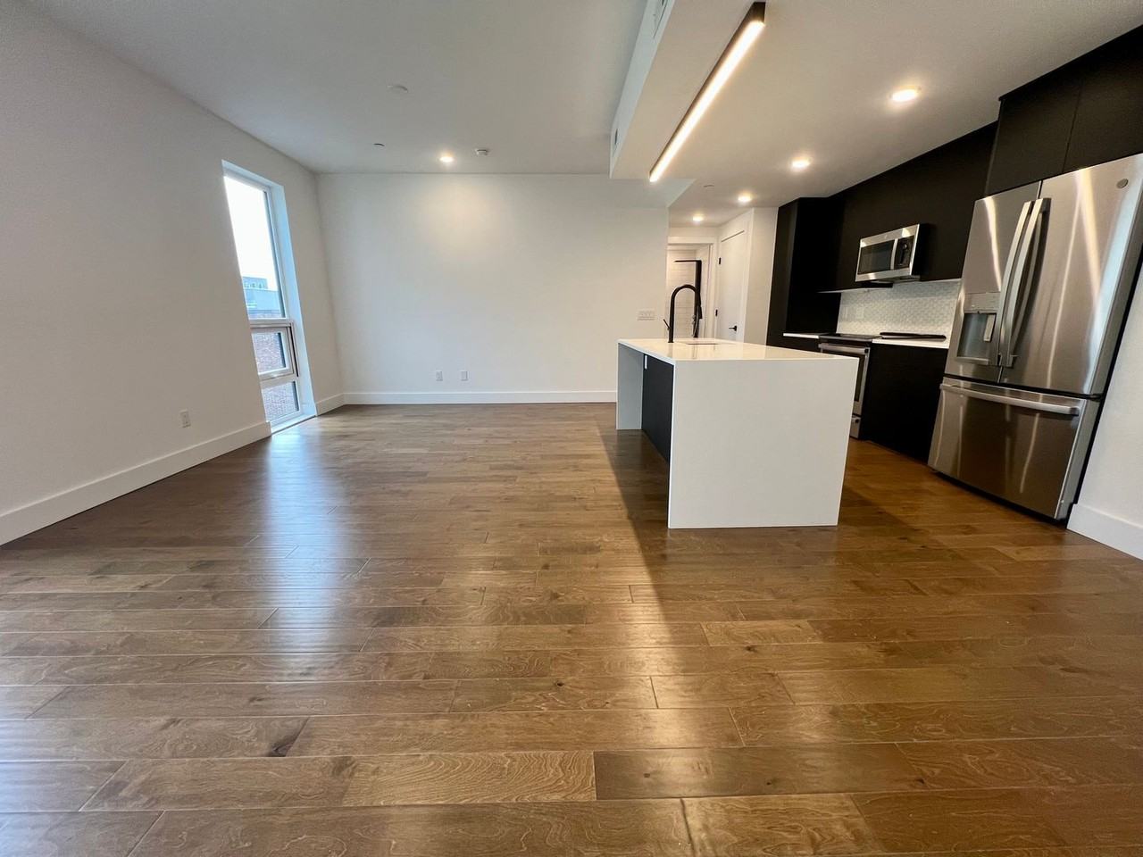 1501 N 31st St #418 - Photo 3 of 25