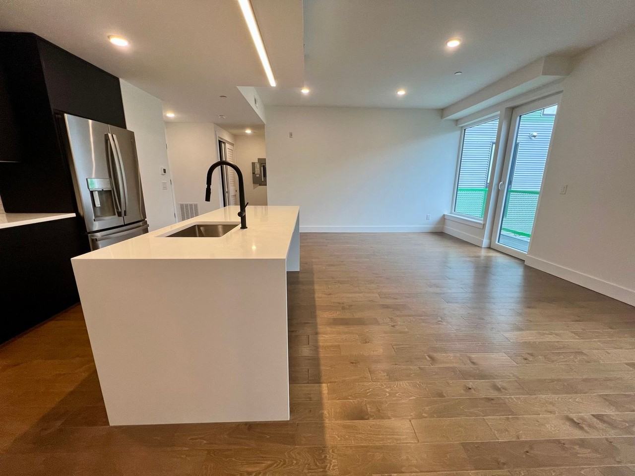 1501 N 31st St #418 - Photo 4 of 25