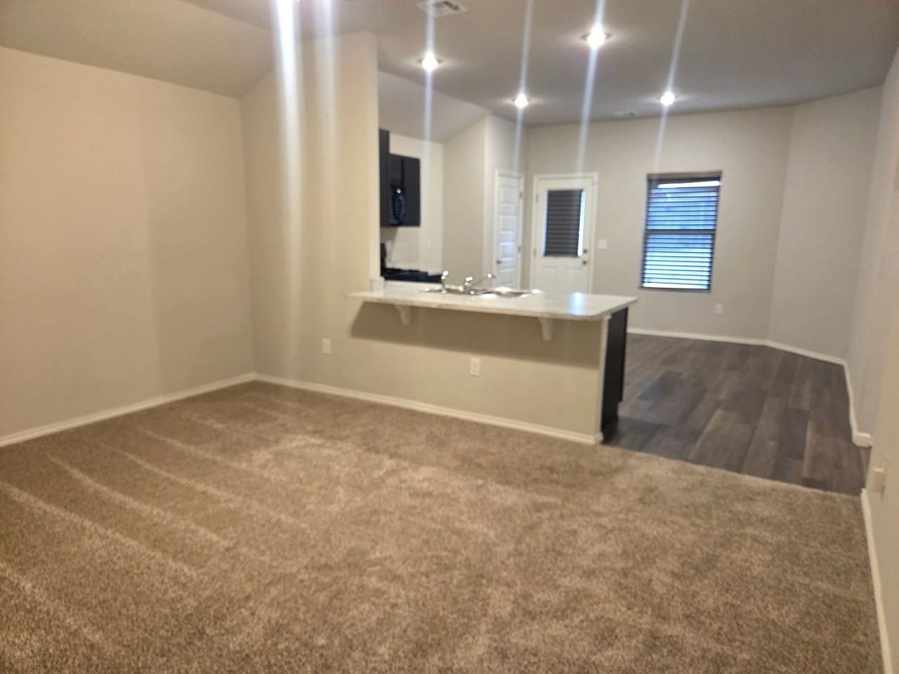 9704 Saddle Dr - Photo 4 of 26