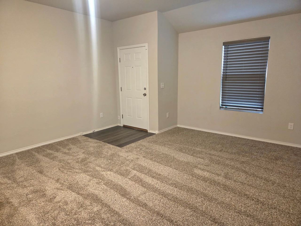 9704 Saddle Dr - Photo 6 of 26