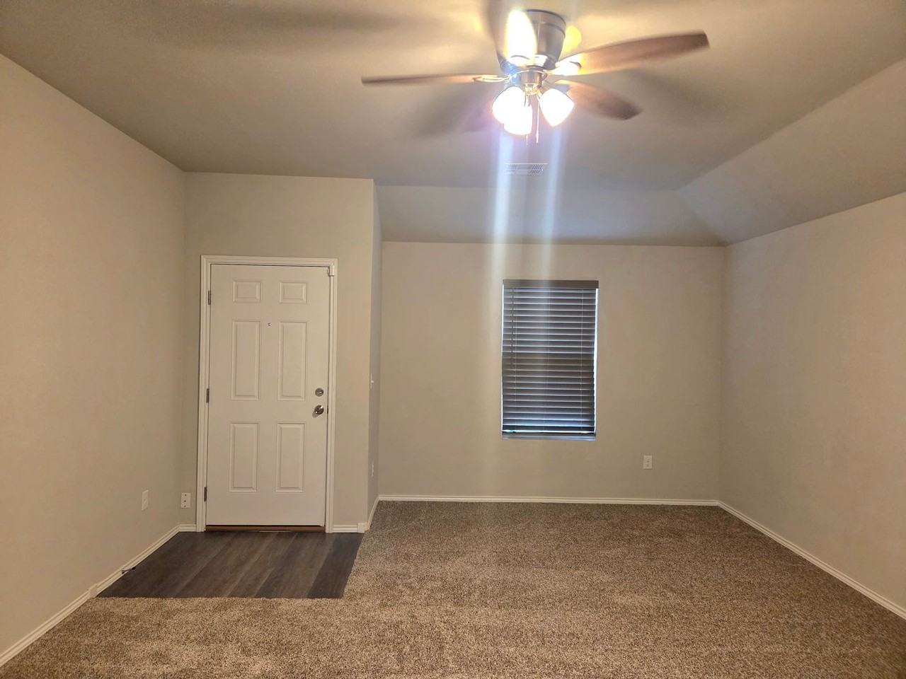 9704 Saddle Dr - Photo 7 of 26