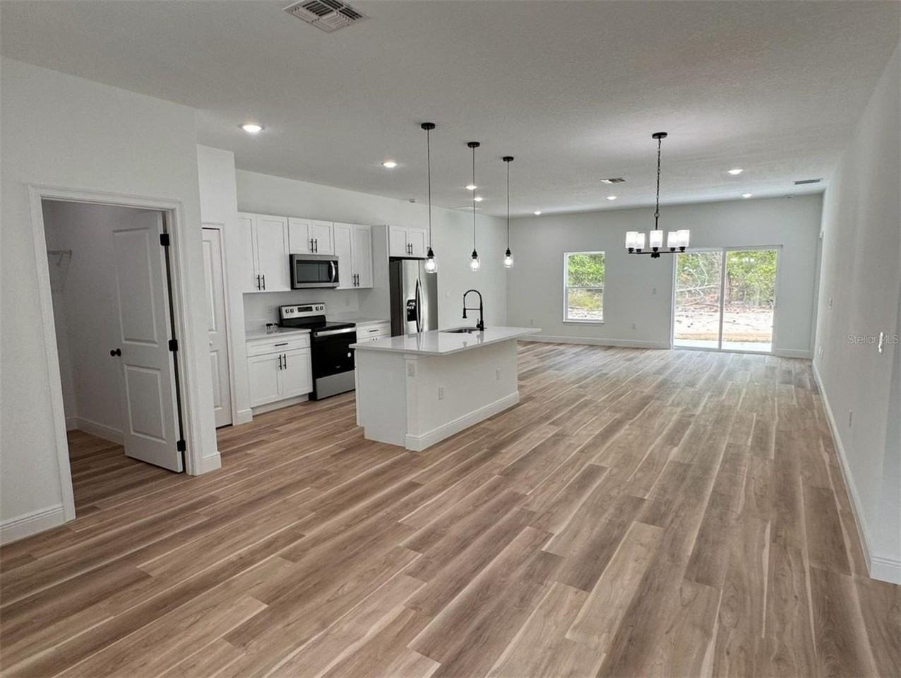 14759 Sw 43rd Terrace Rd - Photo 3 of 6