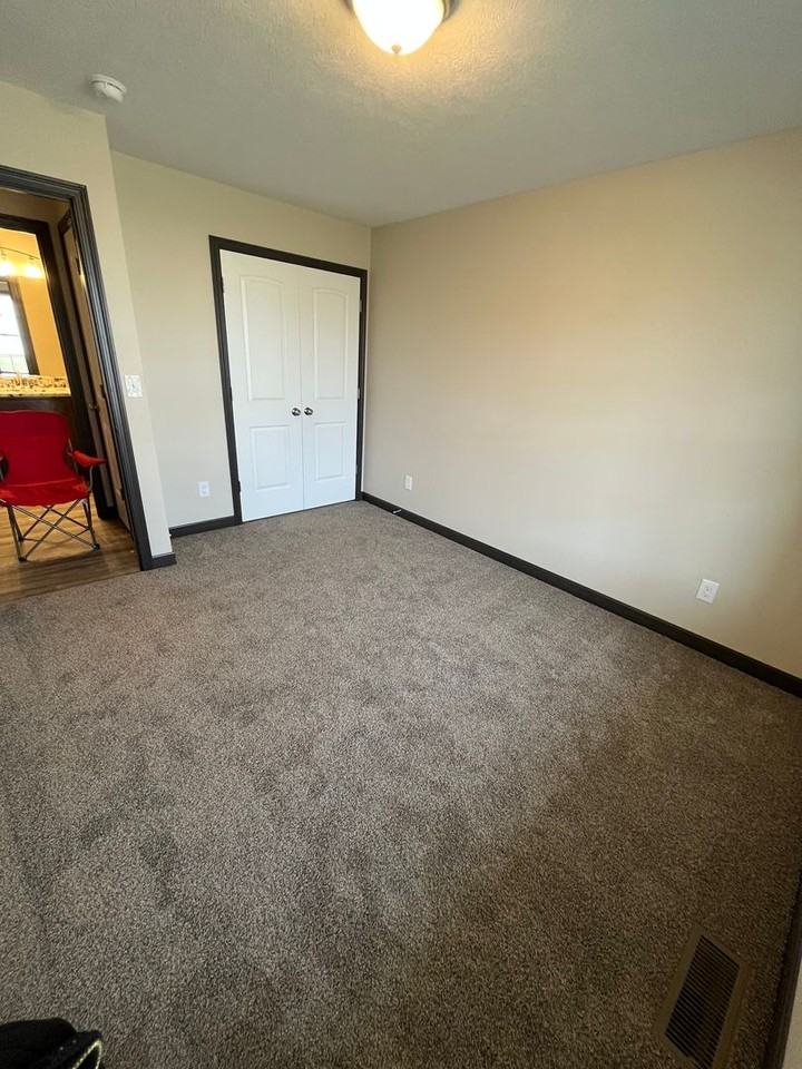 5062 Catawba Place Lane - Photo 3 of 22