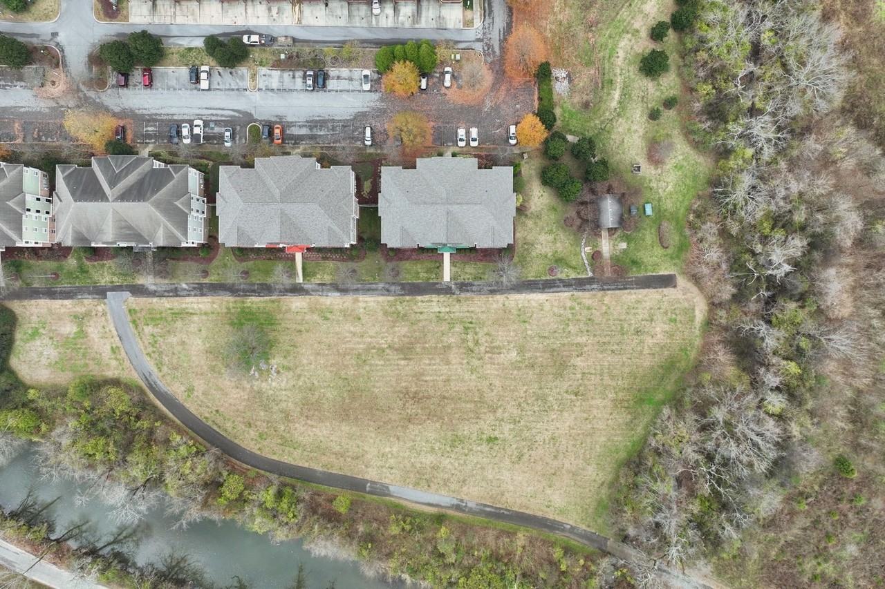 8401 Callabee Way #D1 - Photo 4 of 40