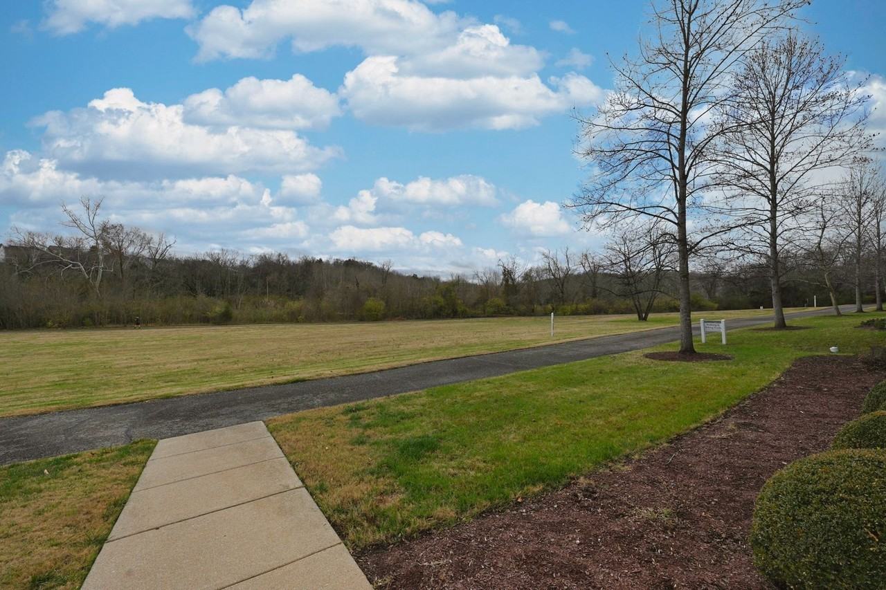 8401 Callabee Way #D1 - Photo 6 of 40