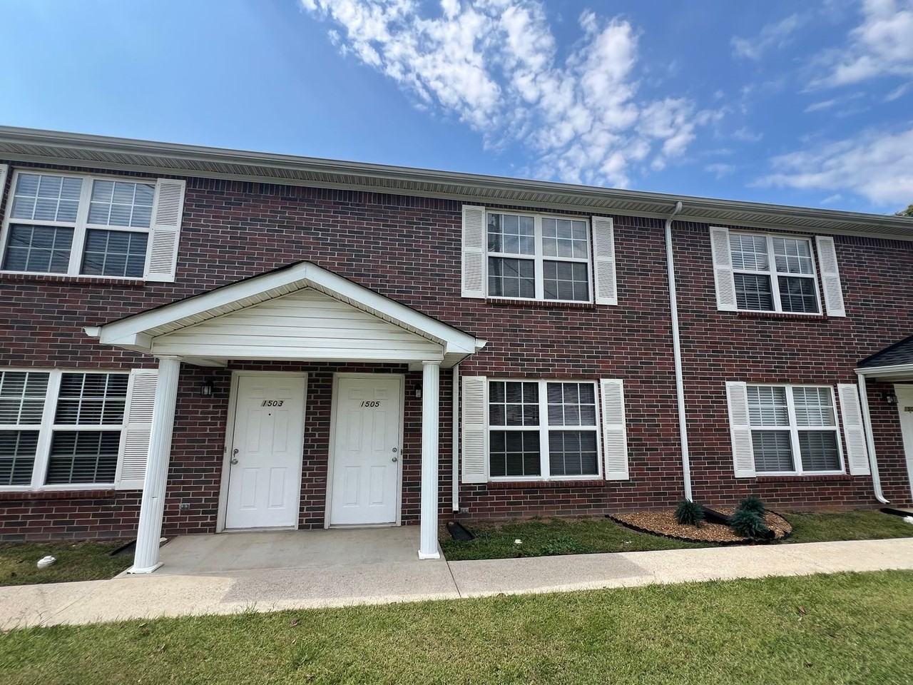 1505 Center Pointe Dr - Photo 2 of 18