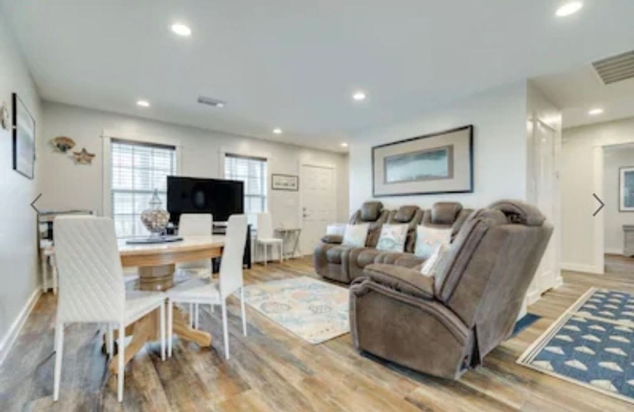 1326 Mary Moody Northern Boulevard - 53rd Street - Photo 4 of 16