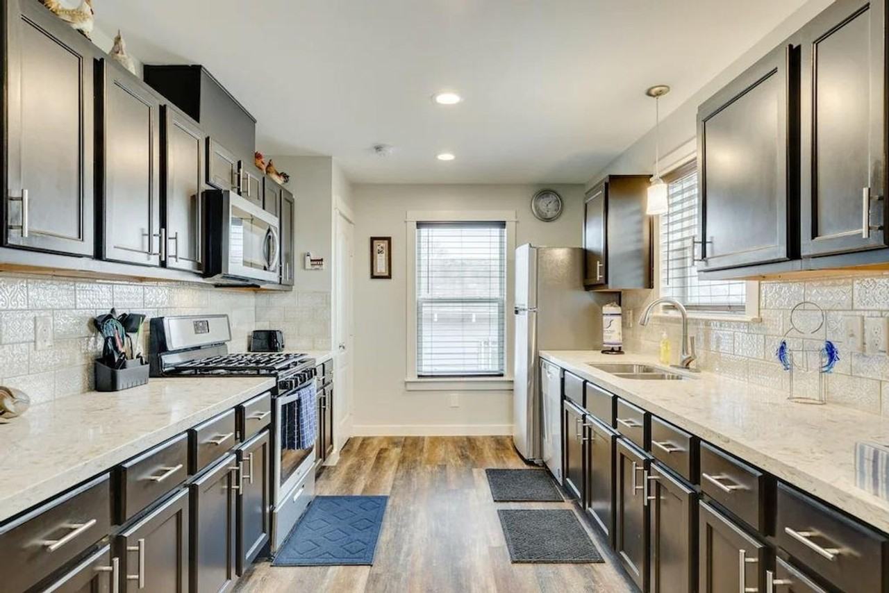 1326 Mary Moody Northern Boulevard - 53rd Street - Photo 5 of 16