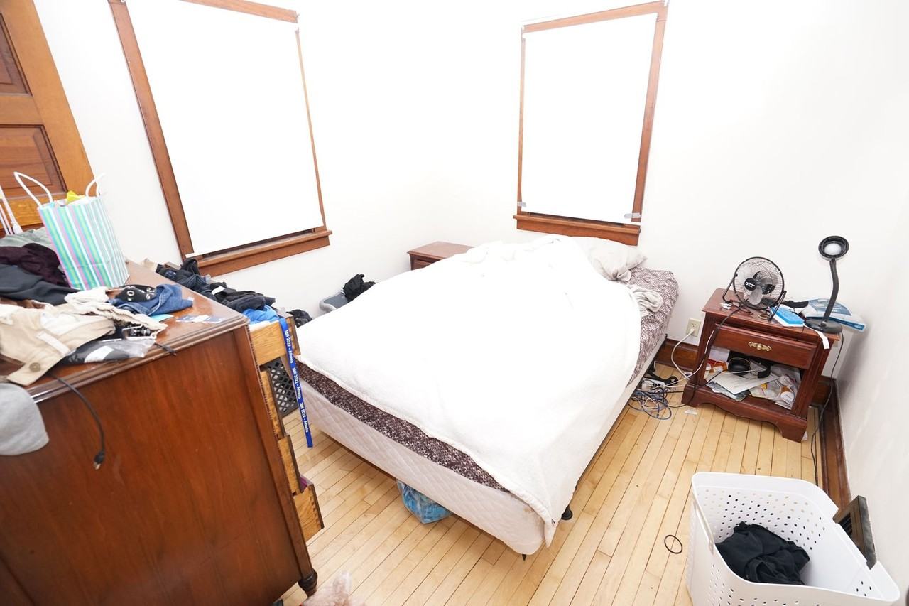 511 S Brooks St - Photo 7 of 17