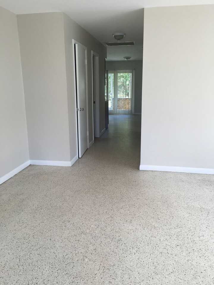 912 San Remo Avenue - Photo 4 of 4