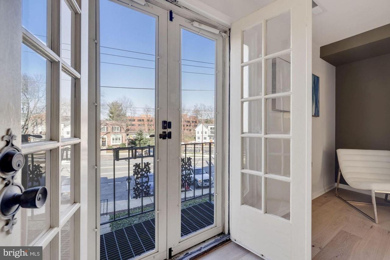 4940 Bradley Boulevard - Photo 4 of 19