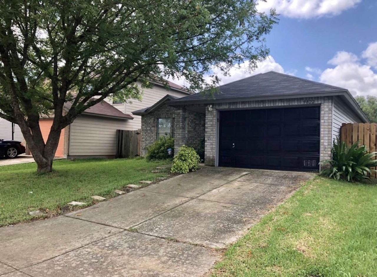 9822 Highland Crk - Photo 3 of 3