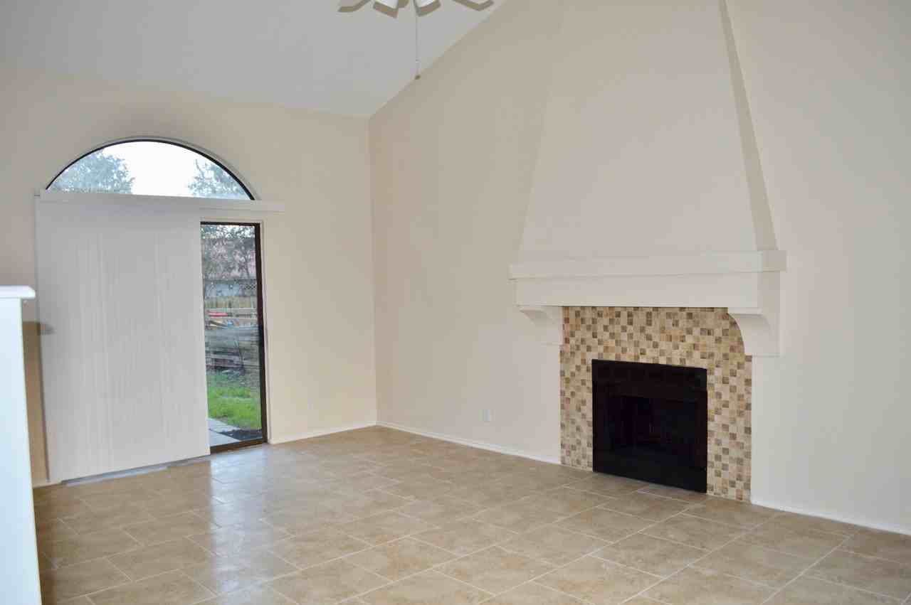 6202 Valley Clf - Photo 2 of 21