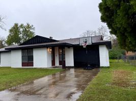 featured image of 2213 Angus Street