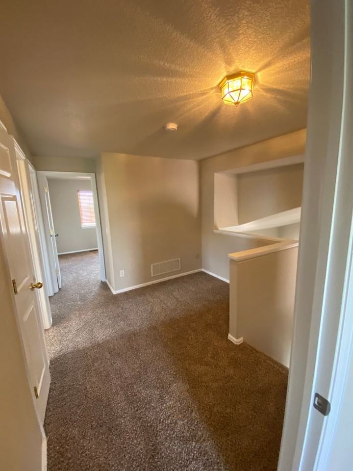 5639 Vermillion Bluffs Dr - Photo 2 of 14