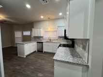 602 S Oak St - Photo 1 of 1