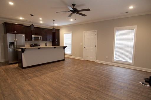 205 Park West Loop - Photo 6 of 16